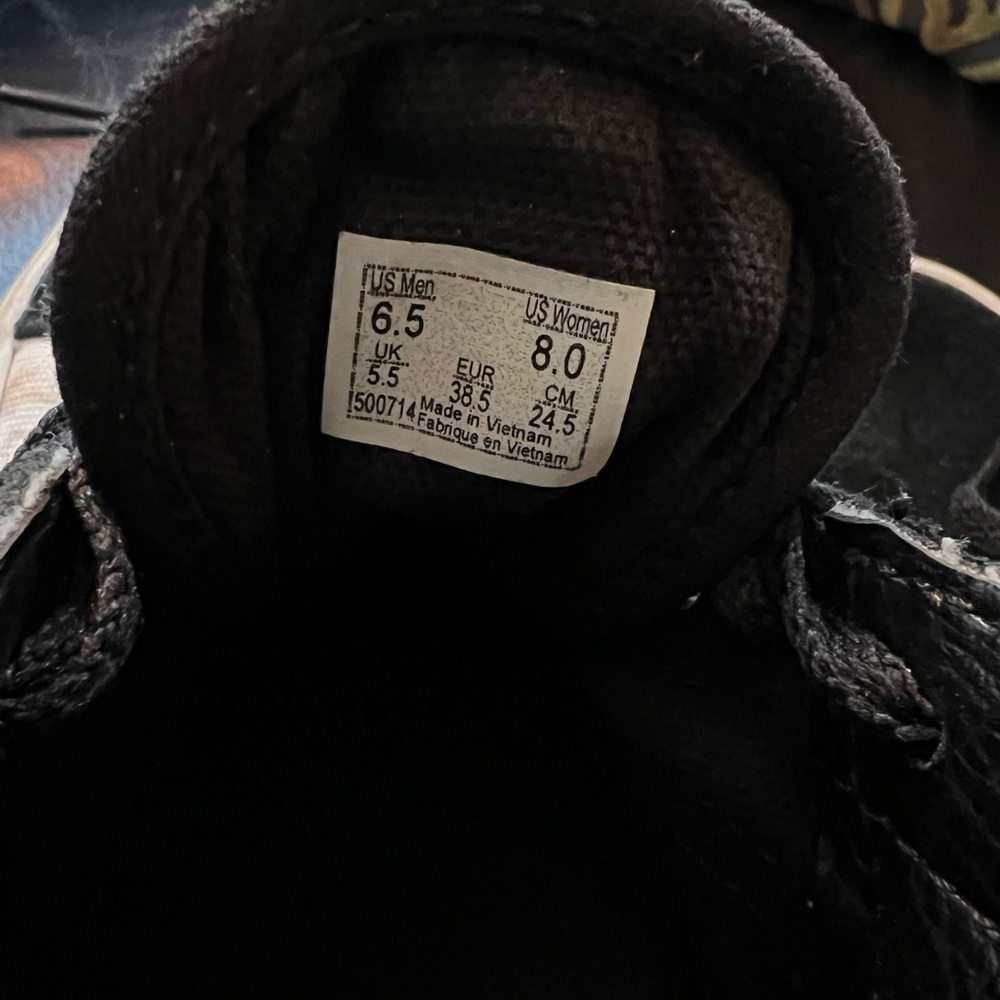 Vans Black and White Floral Sneakers - Picture 5 of 5